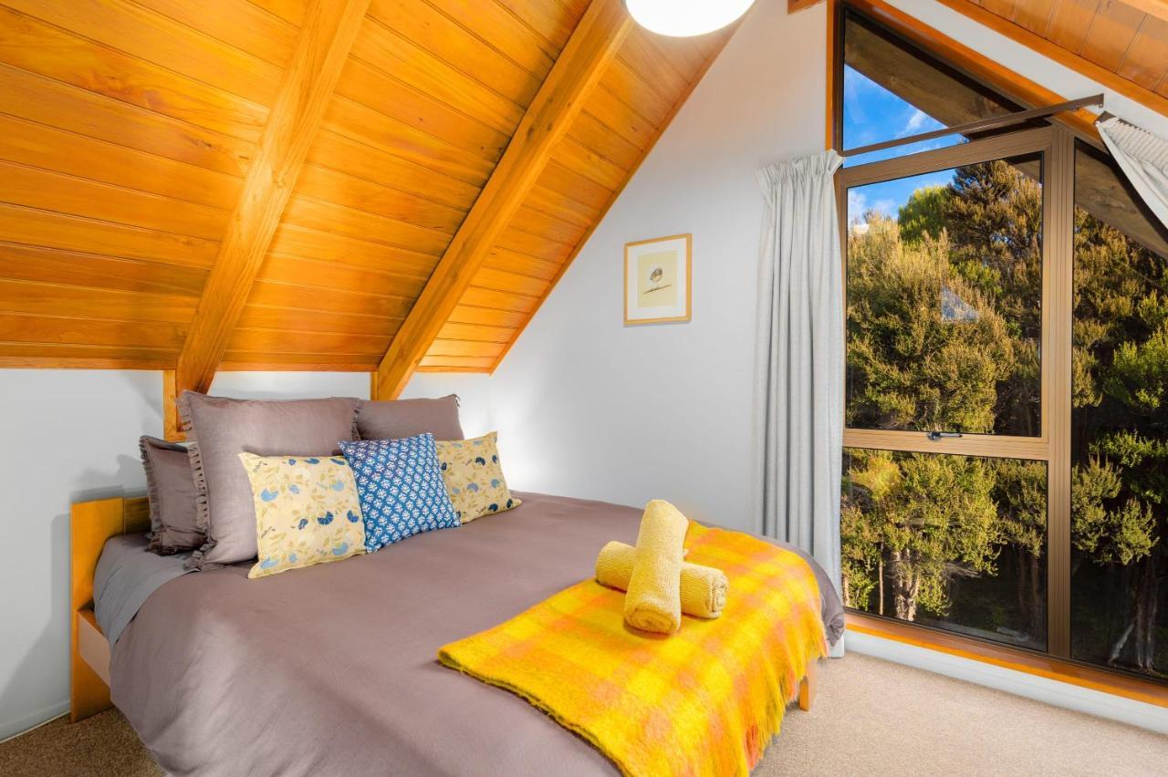 Totara Lodge - Unwind, Relax & Enjoy - Mt Lyford エクステリア 写真