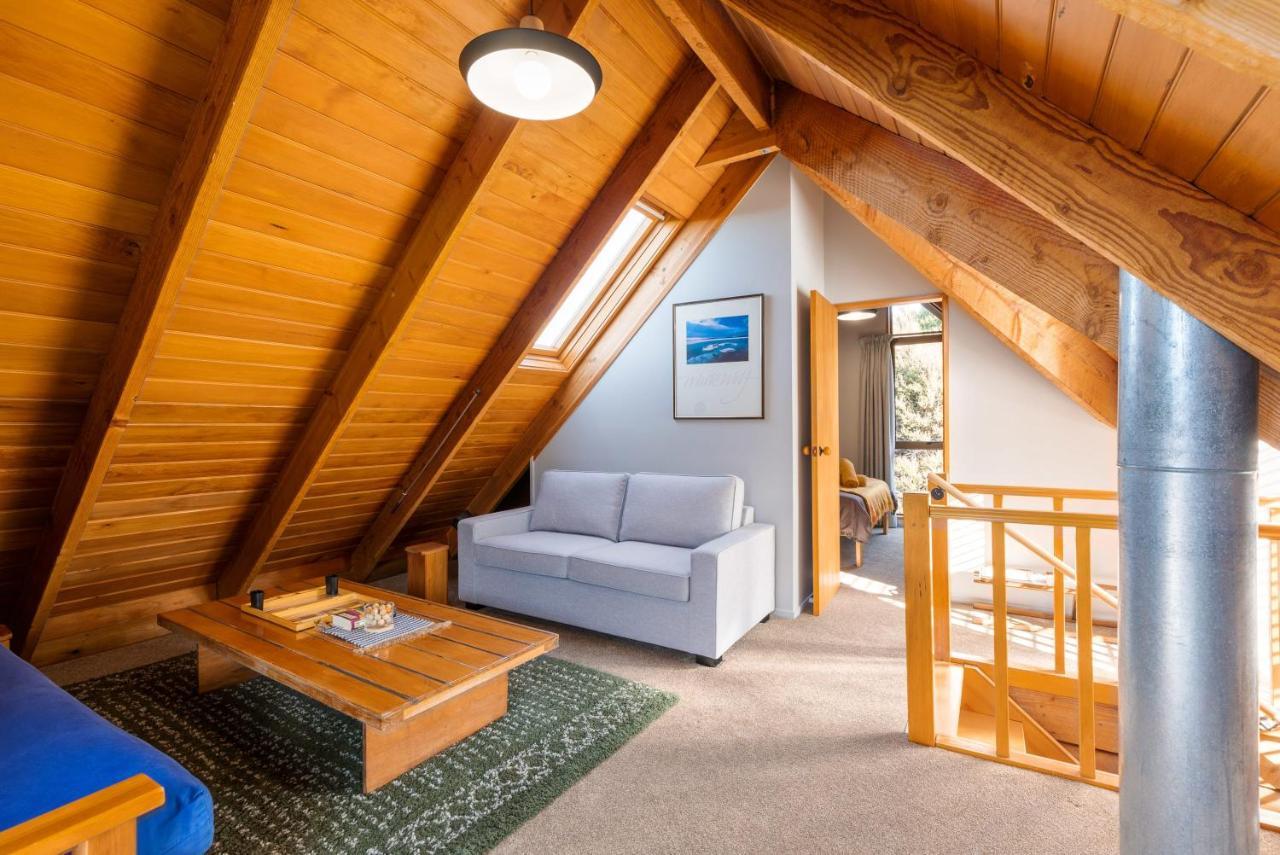 Totara Lodge - Unwind, Relax & Enjoy - Mt Lyford エクステリア 写真