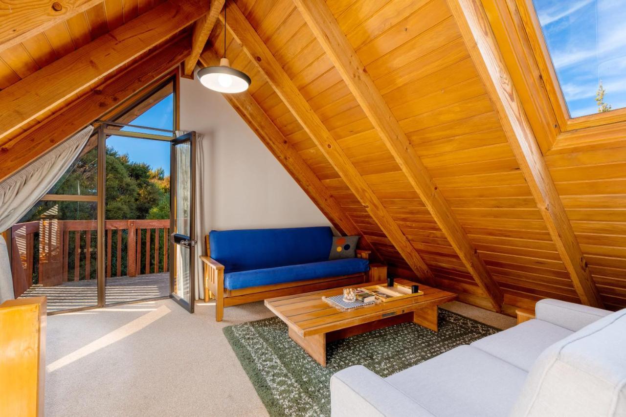 Totara Lodge - Unwind, Relax & Enjoy - Mt Lyford エクステリア 写真